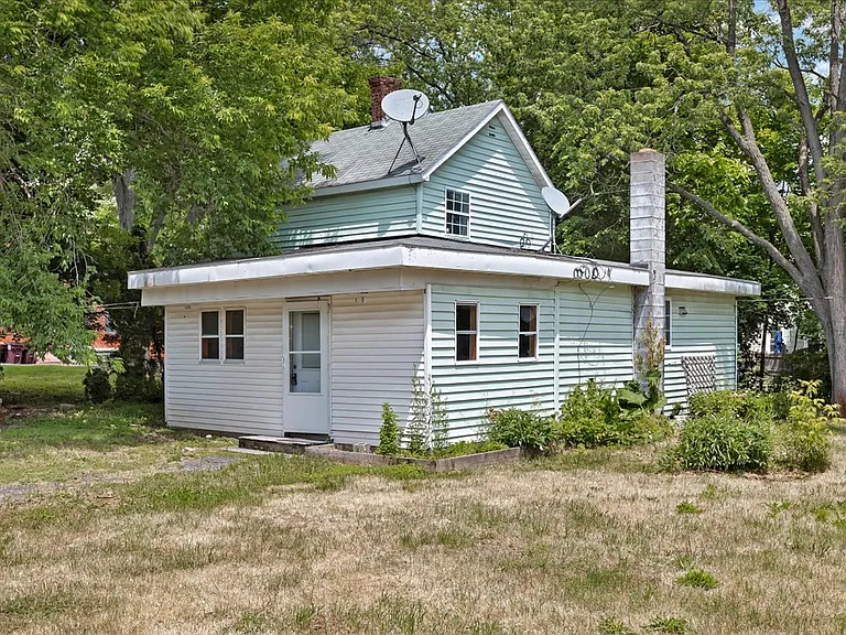 7 Clearwater St — Photo 1