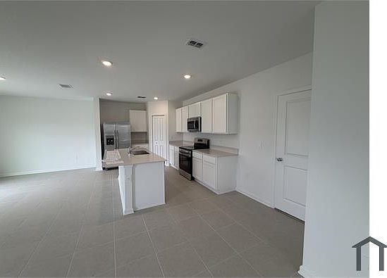 4th image of 2510 Garden Rd