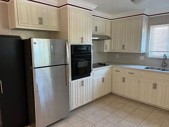2nd image of 152 Warren Dr APT 2