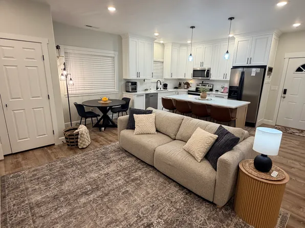 3477 N 3000 W, Farr West, UT 84404
