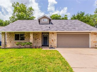 2105 Red Stone Ln, Austin, TX 78727