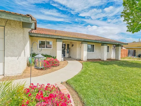 6050 Scheelite St, Riverside, CA 92509