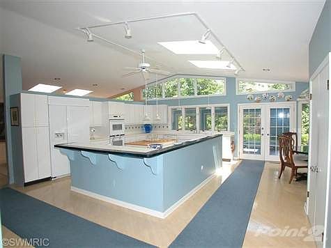 5th image of 711 Kingsley Ave