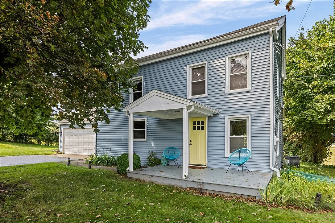 3 bed, 2.0 bath, 1380 sqft, $2,900 — Photo 3