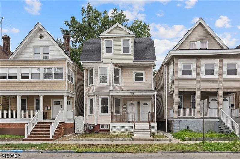 1st image of 533 S Clinton St