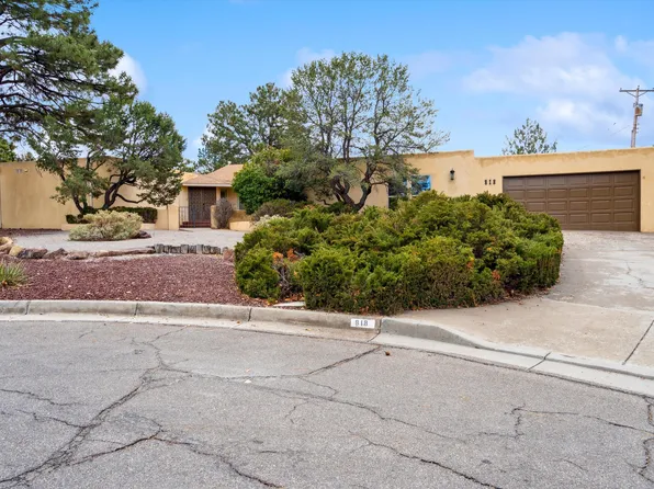 818 Oveja Ct SE, Albuquerque, NM 87123