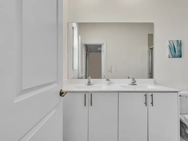 20433 NW 4th Ct — Photo 15