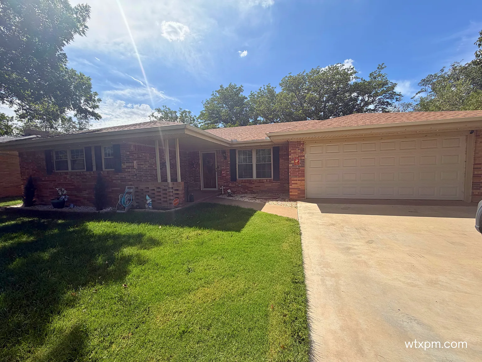3 bed, 1623 sqft, $4,000 — Photo 1