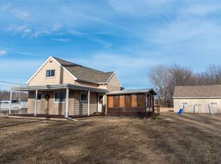 N8794 Oneida Rd, MENASHA, WI 54952
