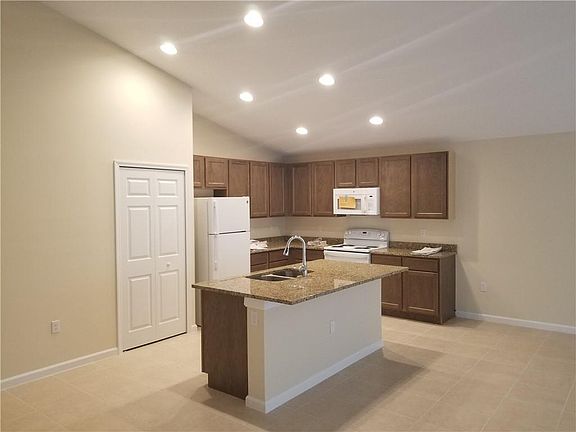 5th image of 8216 104th Ave