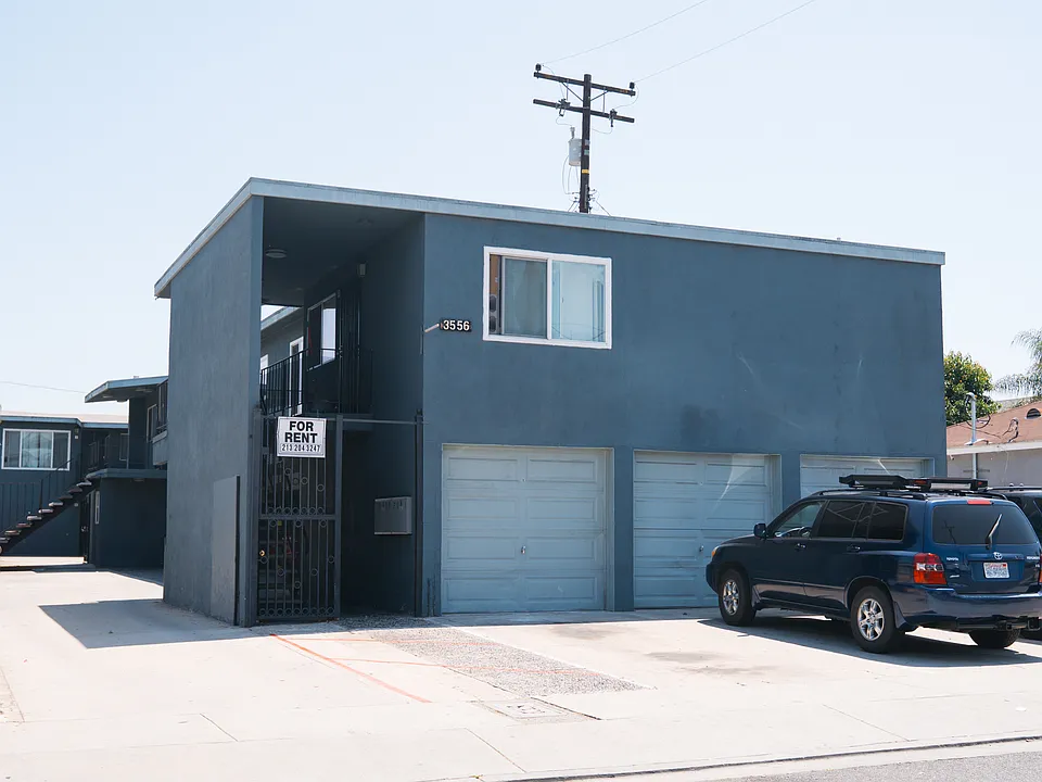 3556 Sanborn Ave #C