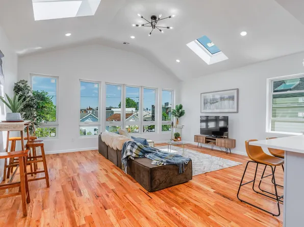 85 Myrtle Avenue image 5 of 50