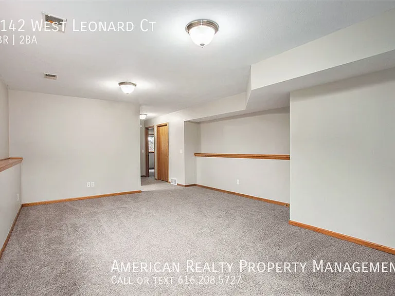 1142 W Leonard Ct NW — Photo 6