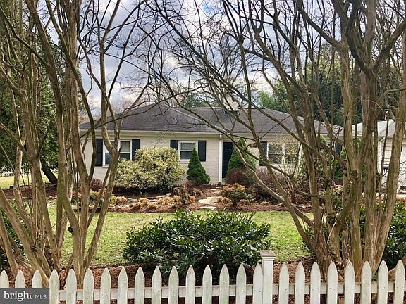 2nd image of 6801 Valley Brook Dr
