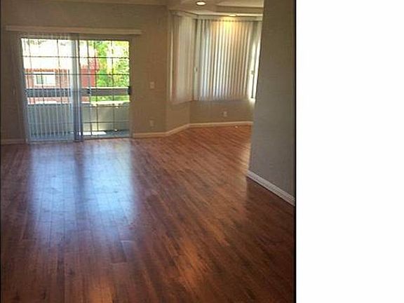 4th image of 14430 Benefit St APT 201