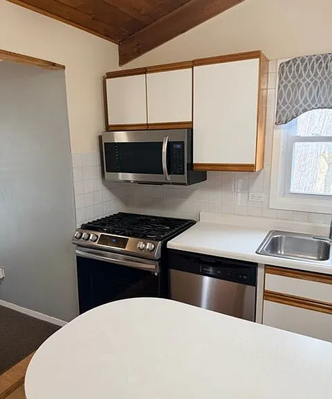 1630 W Greenwood Ave — Photo 25
