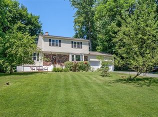 499 Orangeburg Rd, Pearl River, NY 10965