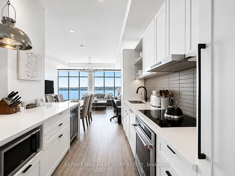 185 Dunlop St E #Penthouse 04 — Photo 13