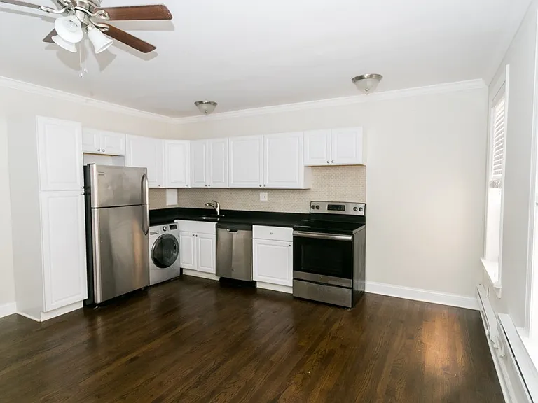 3345 N Marshfield Ave #903 — Photo 10