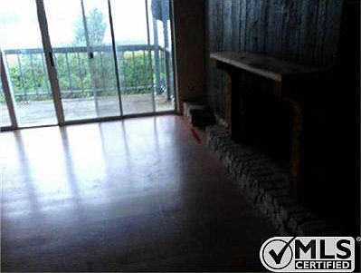 4th image of 300 Rush Creek Dr #6