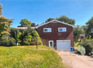 33 Sunset Strip, Uniontown, PA 15401