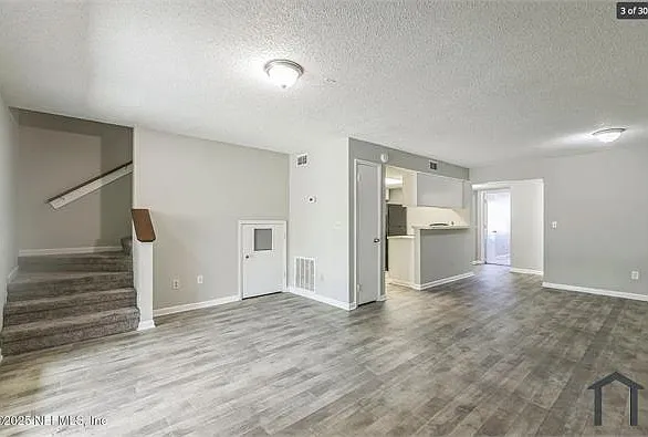 8781 Whispering Pines Dr — Photo 6