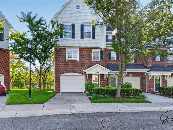 1348 Village Dr, Detroit, MI 48207