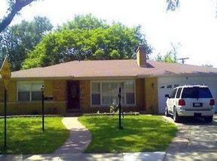7140 N Karlov Ave, Lincolnwood, IL 60712