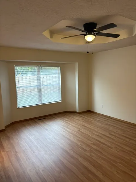 2 bed, 1345 sqft, $1,300 — Photo 4