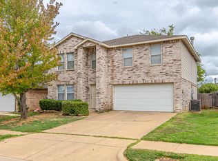8749 Hunters Trl, Fort Worth, TX 76123