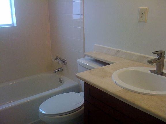 5th image of 7802 Mandarin Dr
