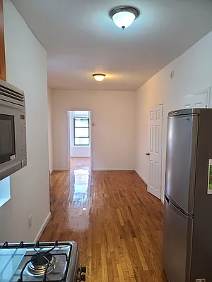 Rented by Point NYC | media 2