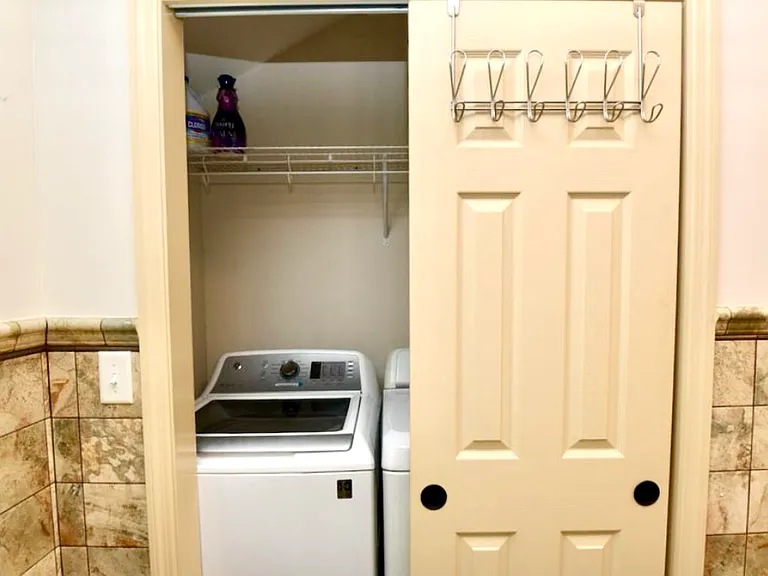 127 Beekman St #2 — Photo 9