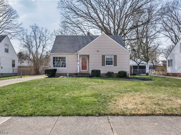21413 Northwood Ave, Fairview Park, OH 44126