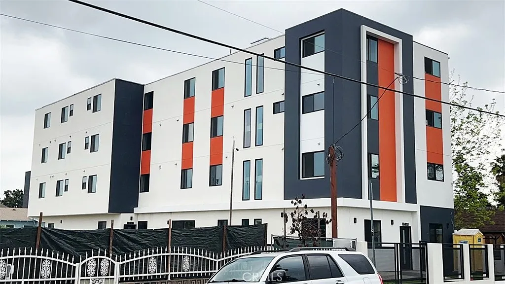 1 bed, 756 sqft, $1,250 — Photo 1