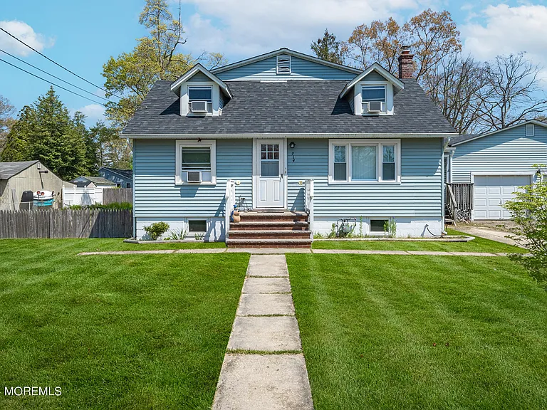 914 Radnor Ave — Photo 3
