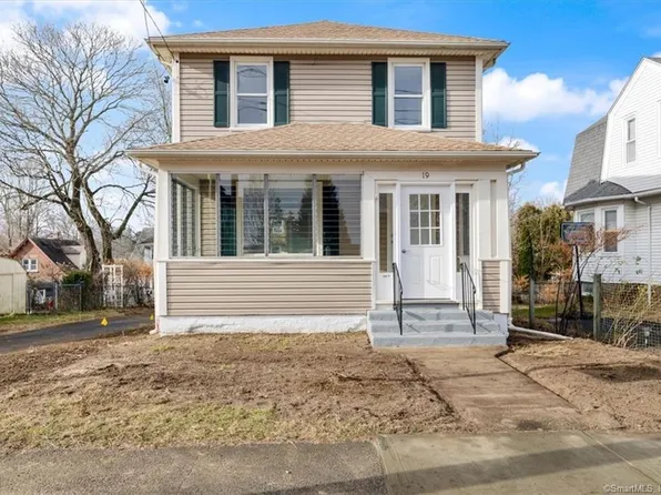 19 Waller Court, New London, CT 06320