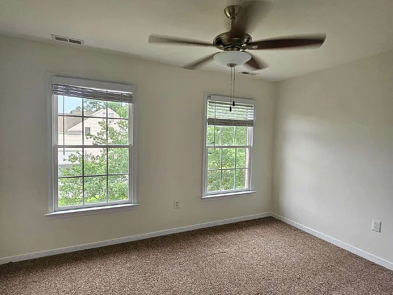 5600 Barnsley Pl — Photo 4