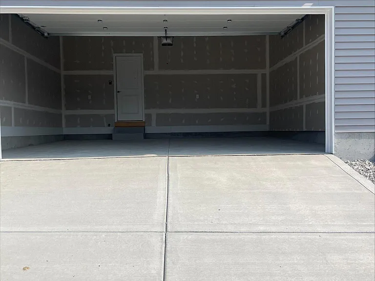 2841 Hackmann Rd — Photo 15