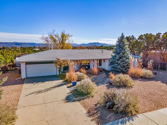 2nd image of 51 Grand Canyon Dr