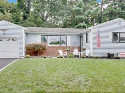 12 Durst Dr, Milltown, NJ, 08850