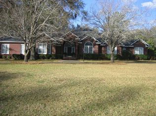 130 Douglas Pointe Dr, Bainbridge, GA 39819