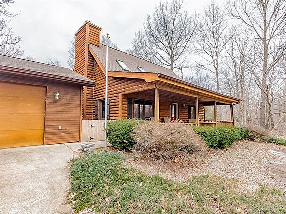 3rd image of 11 Dumfries Dr
