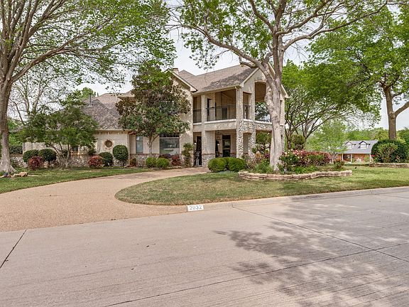 3rd image of 2032 Cains Ln