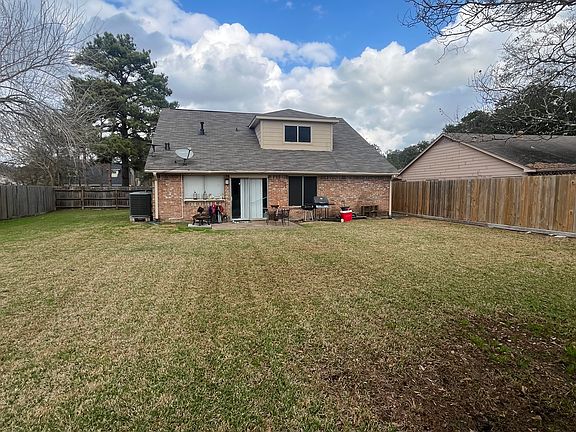 2nd image of 826 Sundance Valley Dr
