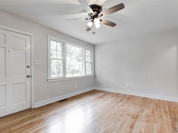 5th image of 5503 Parker St