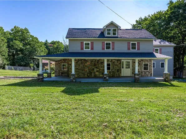 1206 Cherry Lane Rd, East Stroudsburg, PA 18301
