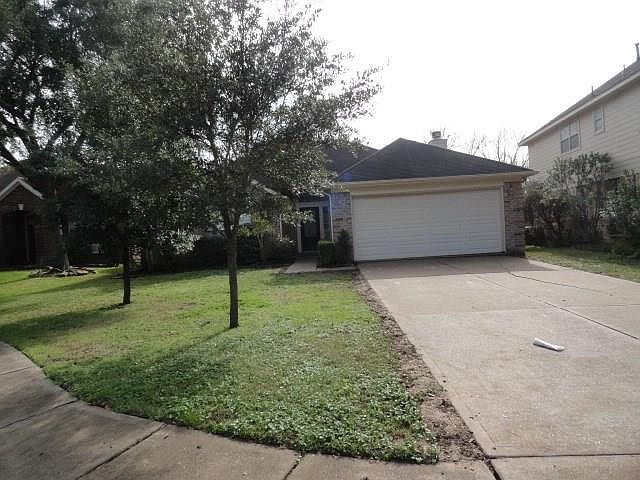 1st image of 18115 Oakleaf Trail Ct