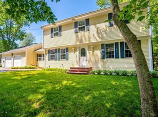 2 Evergreen Cir, Cape Elizabeth, ME 04107