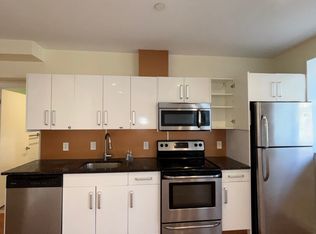 249 S 49th St #209, Philadelphia, PA 19139